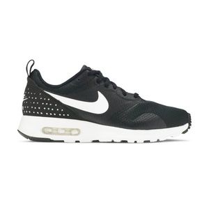 Women’s Nike Air Max Tavas in Black